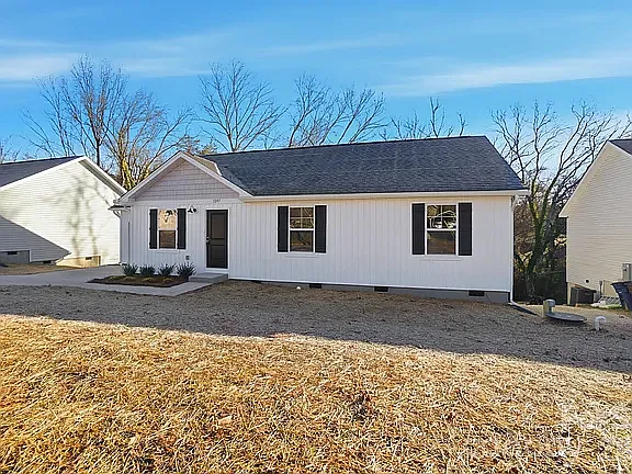 1009 Suncrest Ave — Photo 1