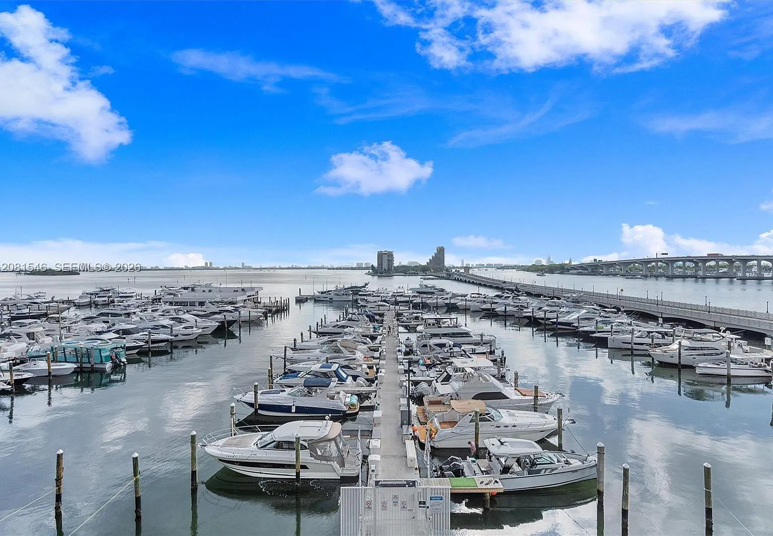 Venetia Condo — Photo 1