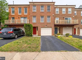 6554 Tartan Vista Dr, Alexandria, VA 22312