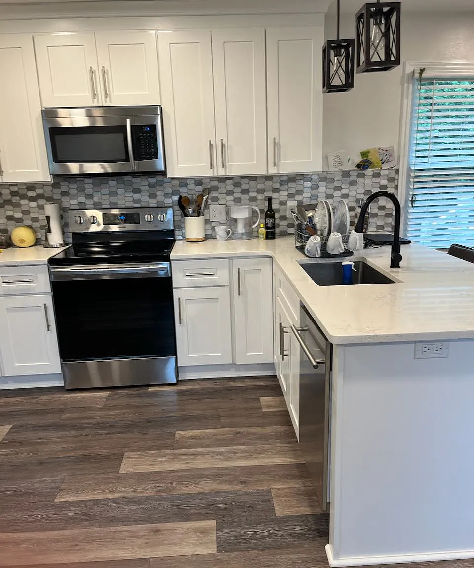 1 bed, 750 sqft, $1,100 — Photo 3