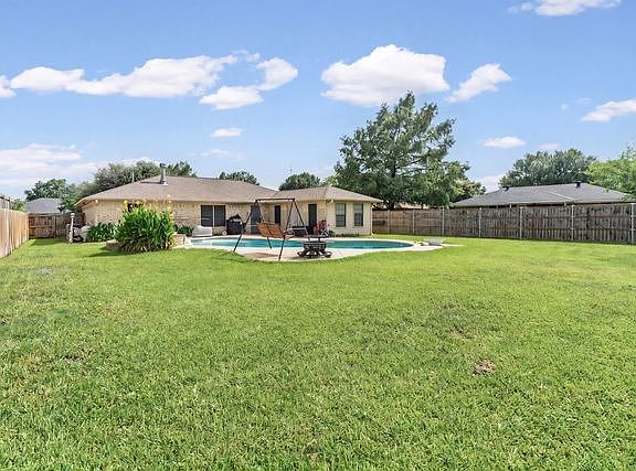 4th image of 3712 Peperport Dr