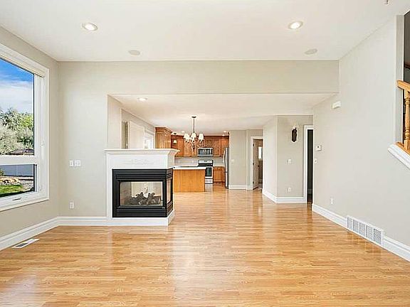 5th image of 3885 Fairmeadow Dr