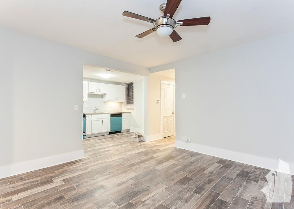 1st image of 2924 W Logan Blvd #Gdn