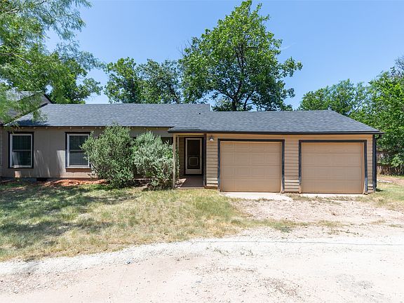 2nd image of 757 Davis Dr