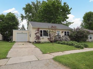 309 Pleasant St, Beaver Dam, WI 53916