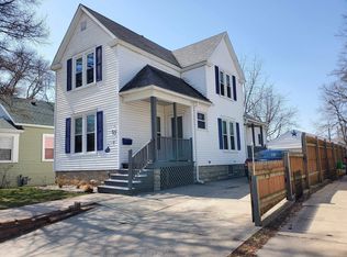 53 Bowen St, Oshkosh, WI 54901