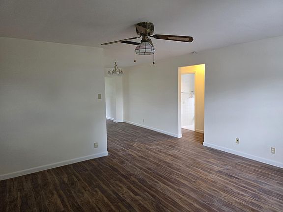 3rd image of 7195 NW 9th Ct