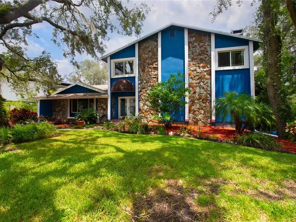 521 S Riverhills Dr, Temple Terrace, FL 33617