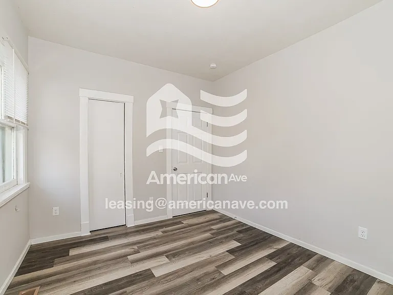 1762105_010_wm_-_bedroom_13428589.jpg