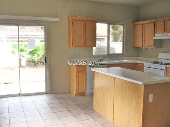 3rd image of 3801 Melbourne Way
