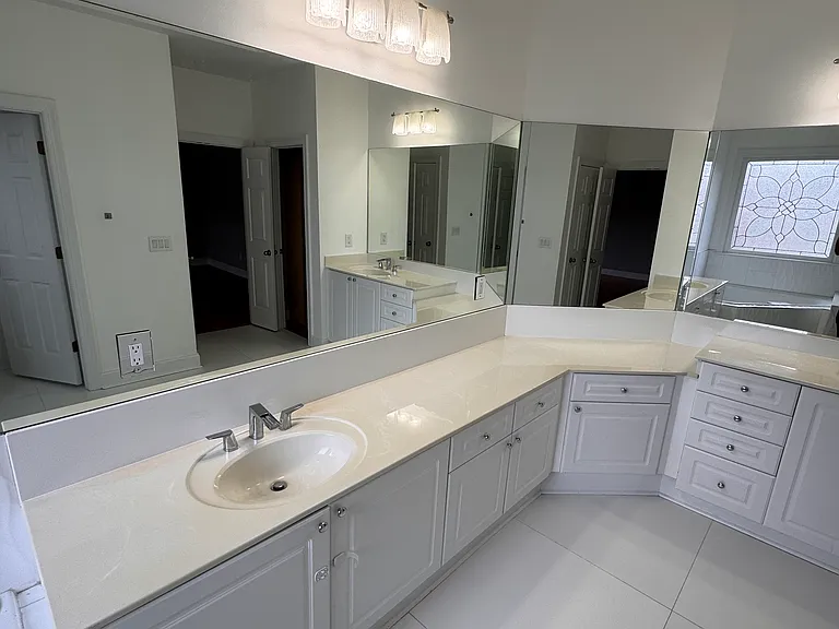 1454 Montclair Ct — Photo 27