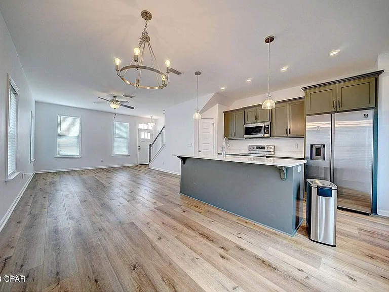 430 Raven Ln — Photo 6