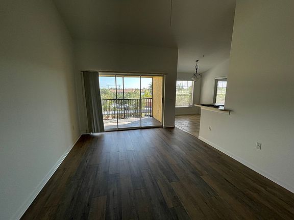 3rd image of 7965 Preserve Cir APT 733