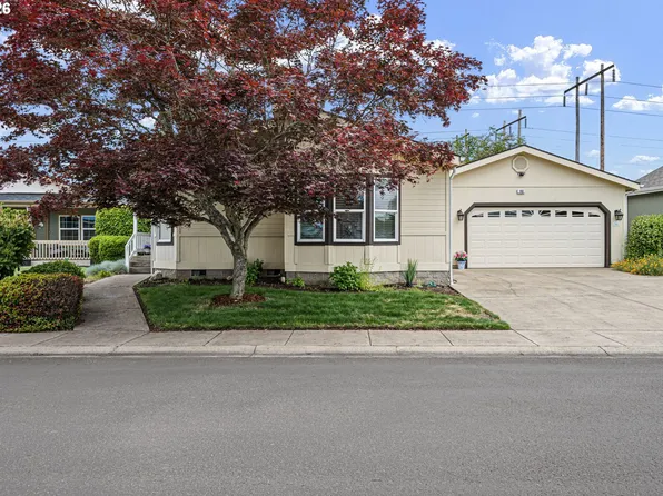 4055 Royal Ave Space 140, Eugene, OR 97402