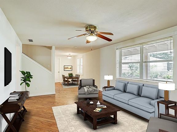 3rd image of 2511 Blue Willow Dr