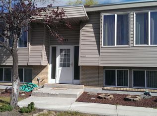 921 E 10600 S, White City, UT 84094