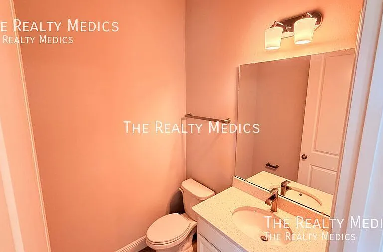 6495 Cyrils Dr — Photo 10