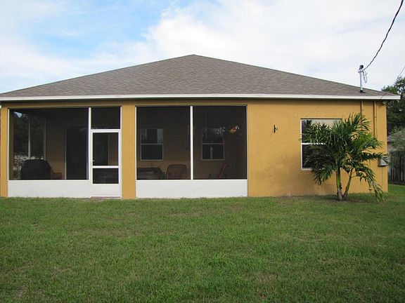 4th image of 1458 SE Proctor Lane