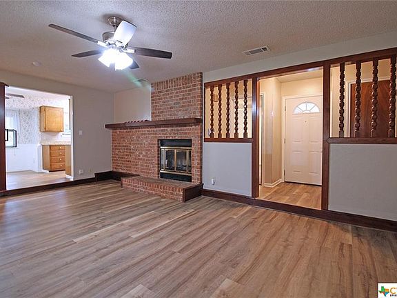 5th image of 2731 Phyllis Dr