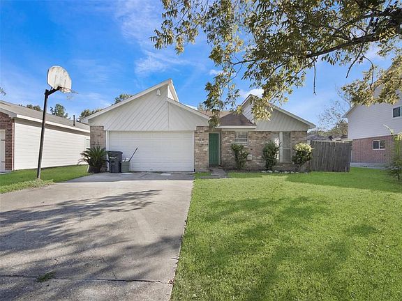 2nd image of 16858 Marlin Spike Way
