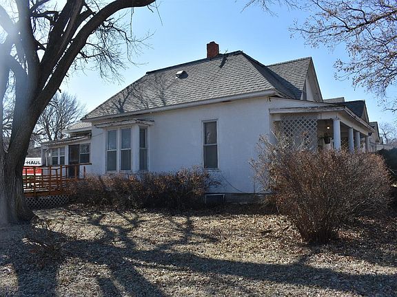 4th image of 326 NE 6th St