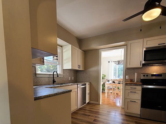 4th image of 2607 S Rose St #1