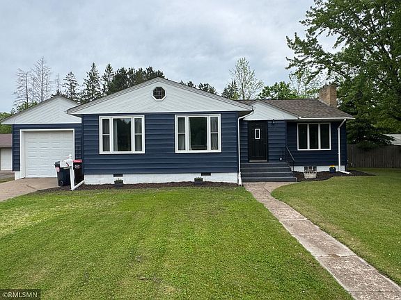 2nd image of 706 Forest Ave W