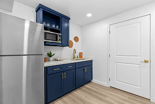 115 E Dolphin St — Photo 18