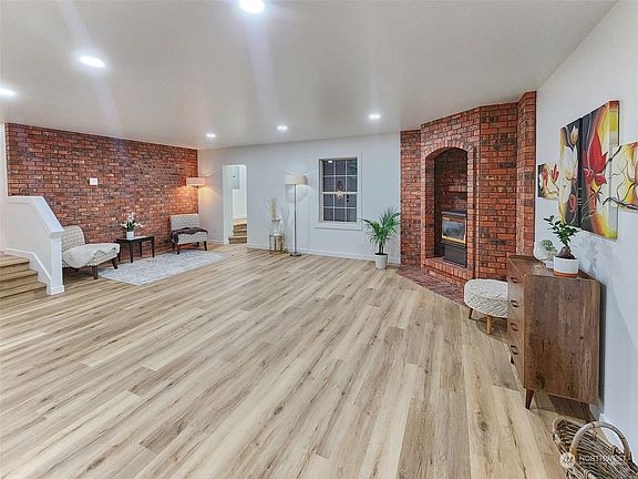 4th image of 25424 350th Avenue SE