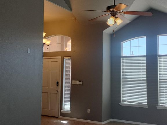 4th image of 11909 Mesquite Bush Dr