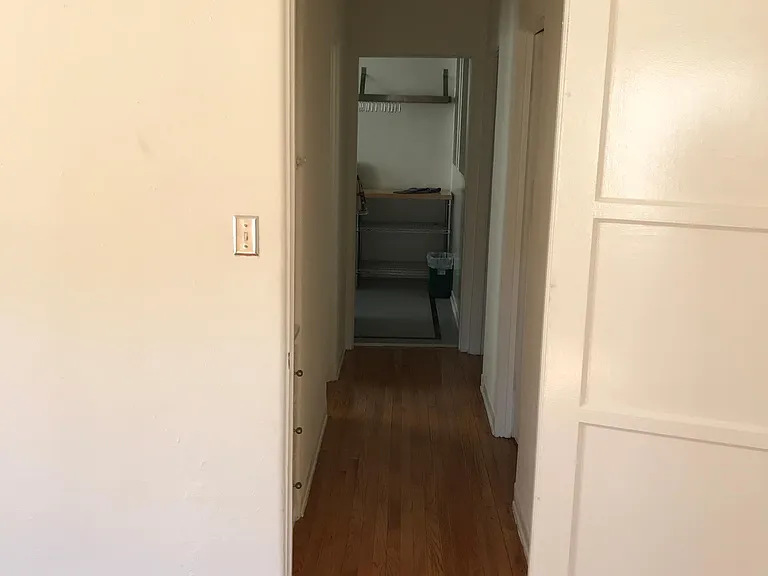 8366 Blackburn Ave — Photo 3