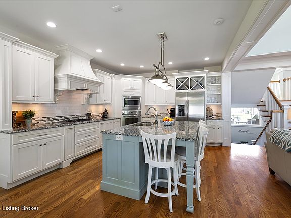 3rd image of 4400 Blue Wisteria Ct