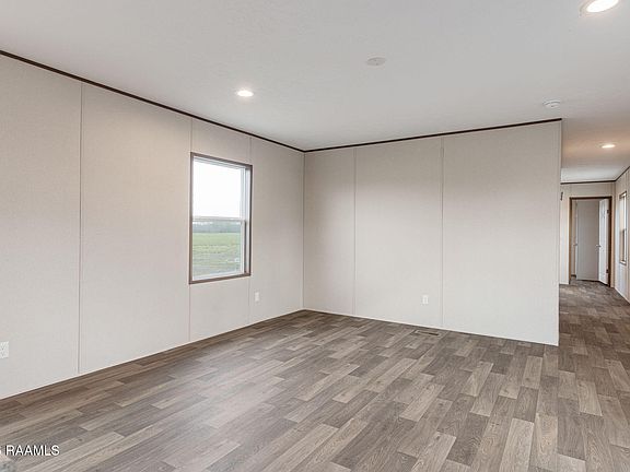 3rd image of 1063 Jeffrey Broussard Rd