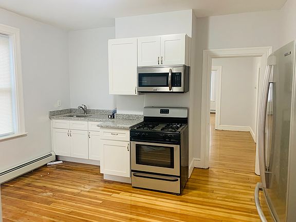 2nd image of 130 Messer St #3
