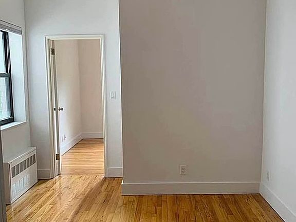 2nd image of 148 Henry St APT 1C