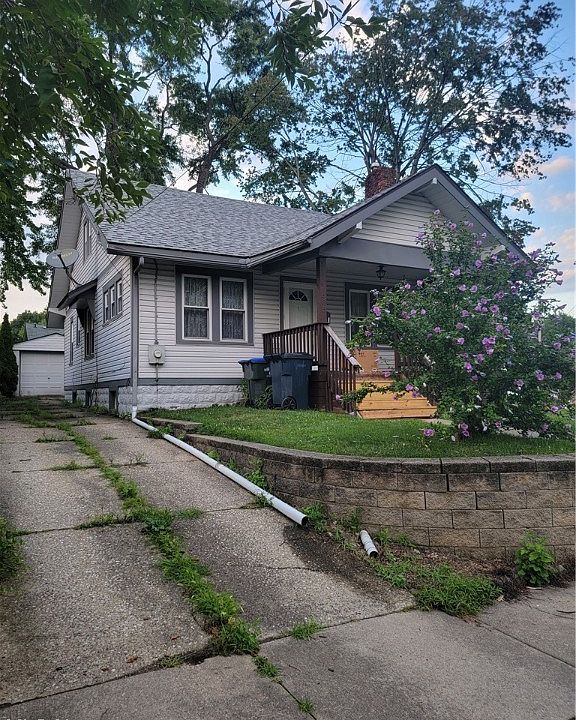 1st image of 635 Albemarle Ave