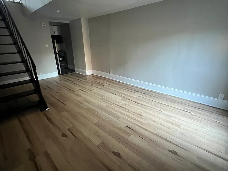 939 Spruce St #3R — Photo 2
