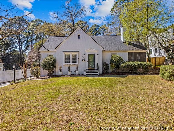 2nd image of 322 Circle Dr