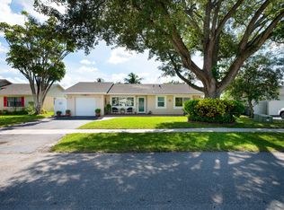 9825 Spanish Isles Dr, Boca Raton, FL 33496