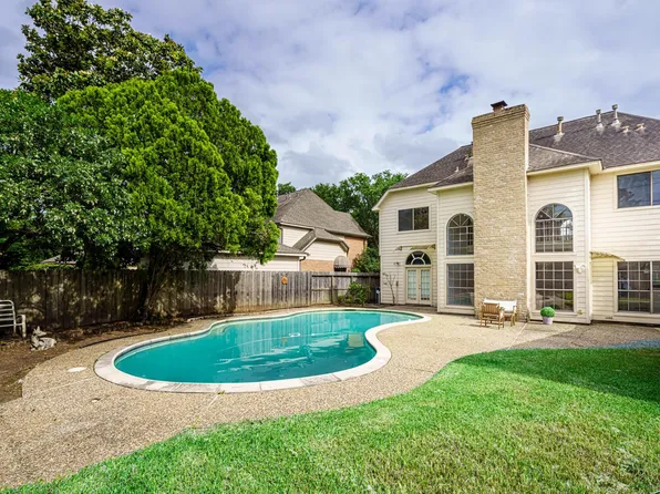 11322 Del Monte Dr, Houston, TX 77077