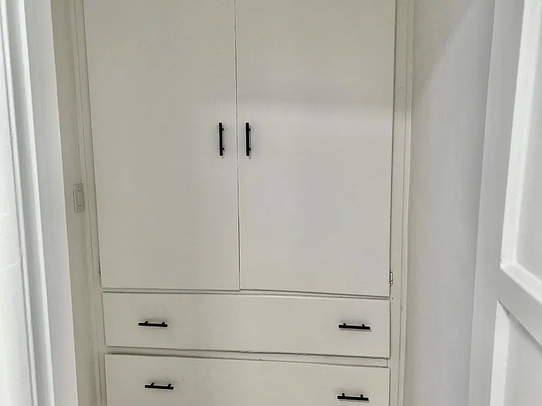 1215 Fairfax Ave Unit 11 Hall closet