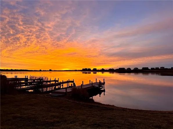 19 5th Ave, Charlestown, RI 02813