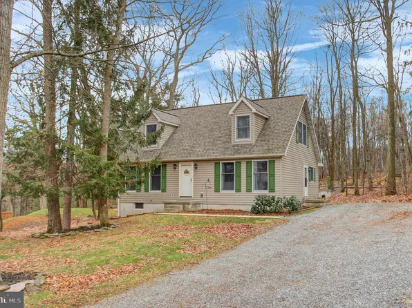 10744 Coral Ridge Rd, Fayetteville, PA 17222