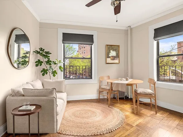 400 Lincoln Pl APT 2B, Brooklyn, NY 11238