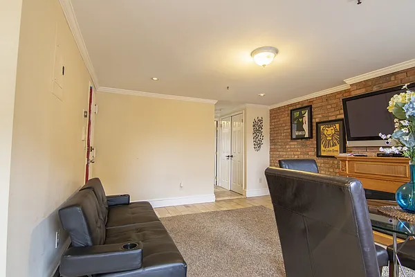 Rented by Scott Williams Realty LLC | media 18