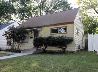 3913 N 69th St, Milwaukee, WI 53216