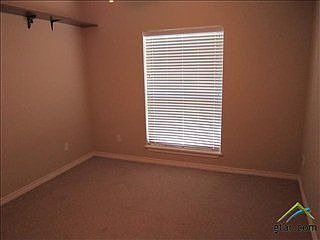 3rd image of 21264 Dogwood Dr