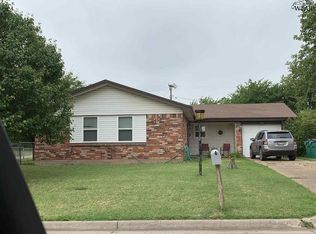 1332 Sunset Dr, Iowa Park, TX 76367