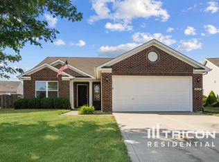3716 Golden Grain Dr, Whitestown, IN 46075