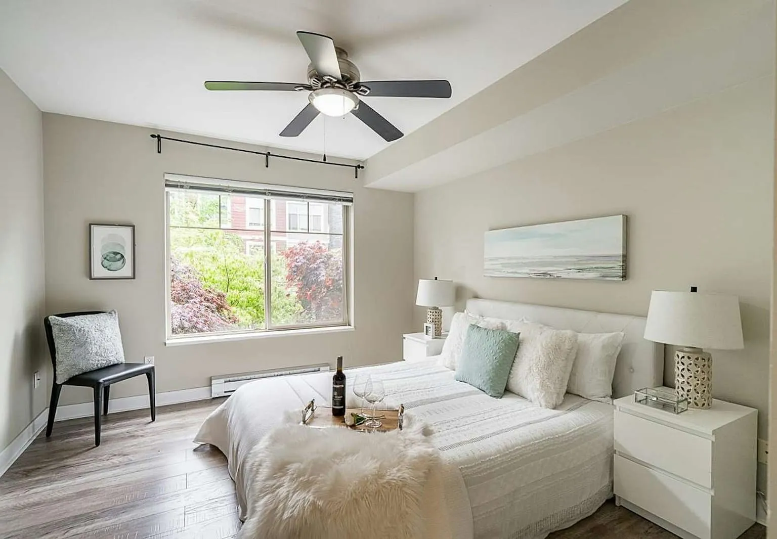 2 bed, 896 sqft, $2,600 — Photo 4